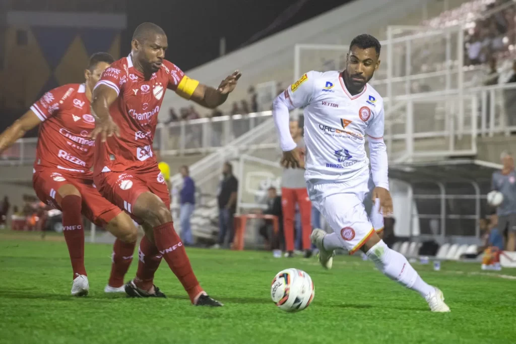 Tombense x Vila Nova: assista ao vivo à partida do Campeonato Mineiro