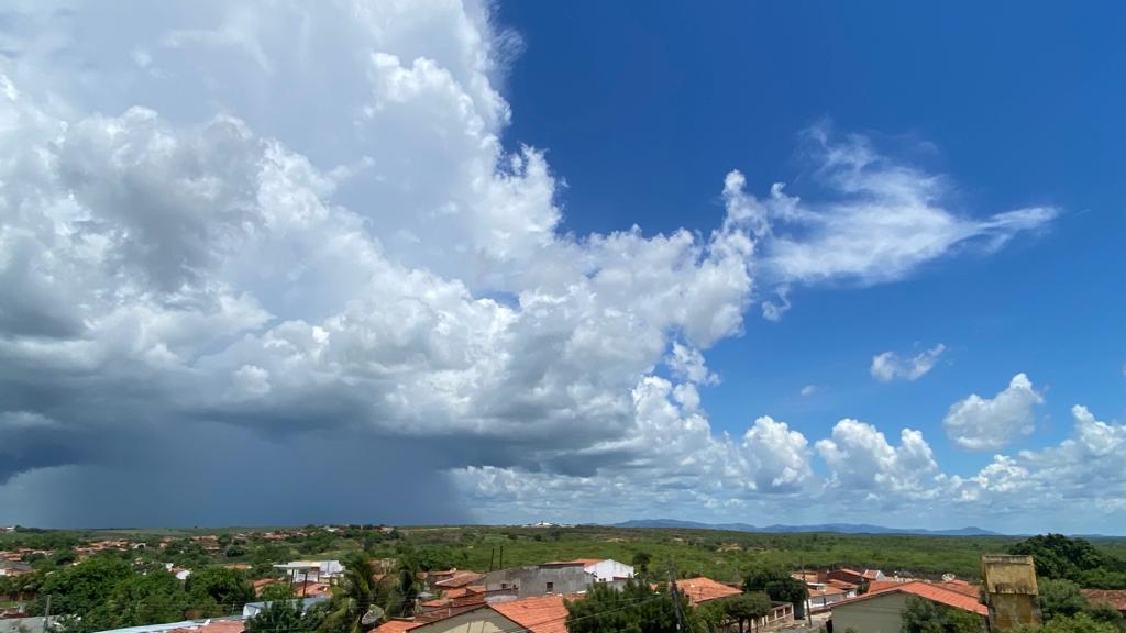 Deve chover no Ceará nos últimos dias de carnaval 