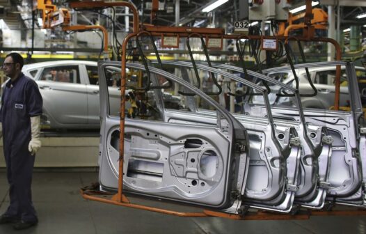 Volkswagen suspende produção até março por falta de componentes