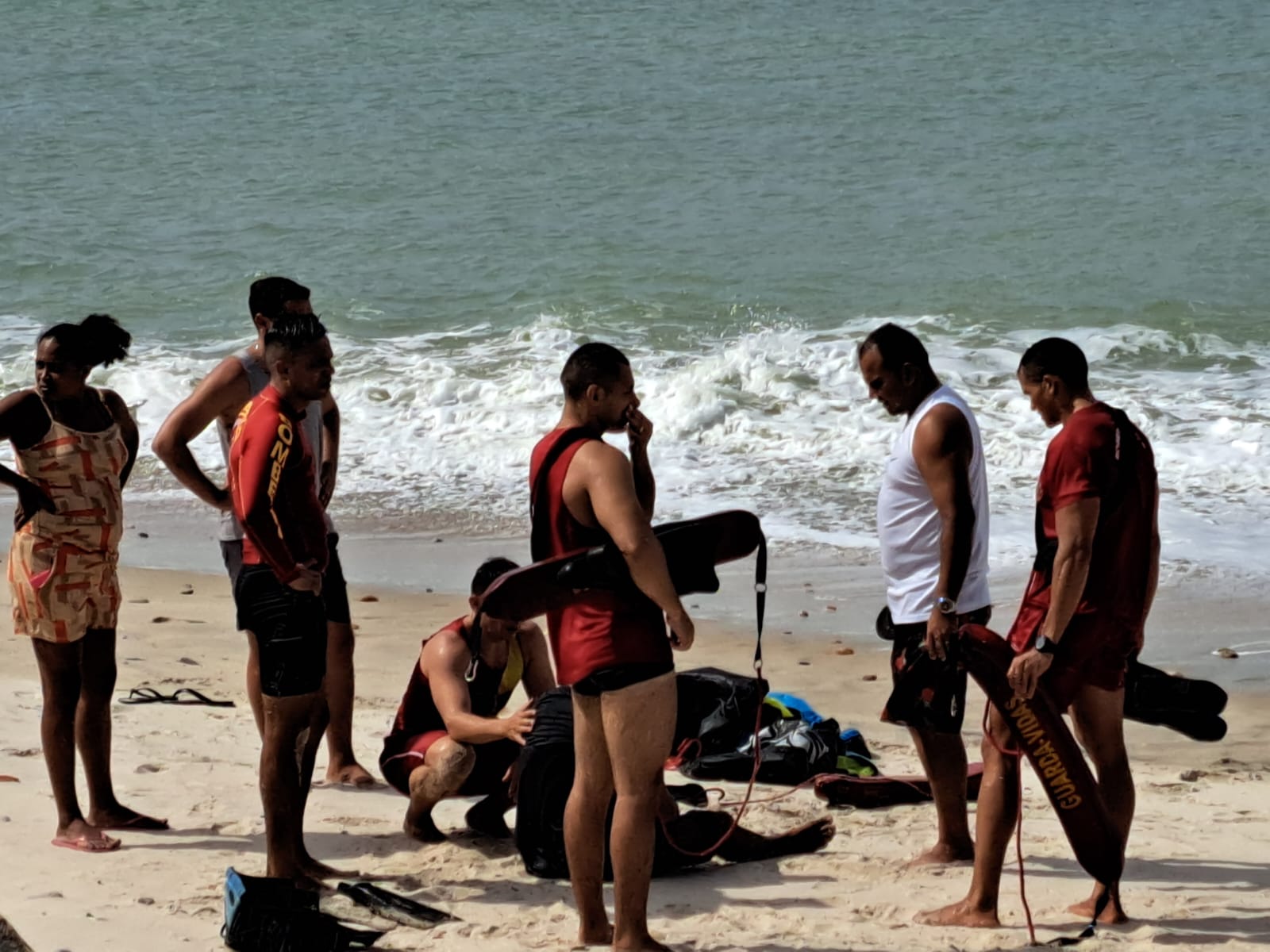 Velejador de Kitesurf é resgatado pelo corpo de bombeiros após ficar à deriva