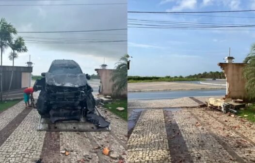 Carro derruba muro de casa e bate em outros veículos em Acaraú, no Ceará 