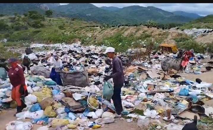 Feto humano é encontrado em lixão de Itapajé