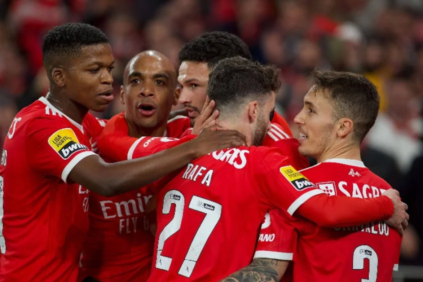 Benfica x Club Brugge: assista ao vivo à partida da Champions League (Liga  dos Campeões)