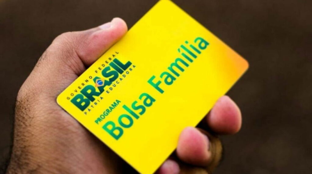 Governo vai cancelar Bolsa Família de diversas famílias. Como não perder o benefício?