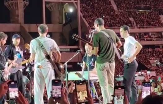Filhos de Caetano Veloso cantam ‘Todo Homem’ com Coldplay no Rio de Janeiro