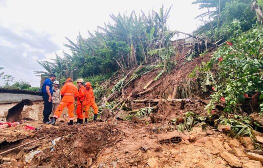 Autoridades cearenses se pronunciam sobre deslizamento de terra em Aratuba