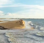 Duna do Pôr do Sol, em Jericoacoara, diminui de tamanho; entenda o fenômeno