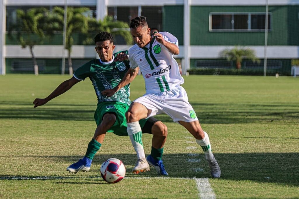 Floresta x Tiradentes: assista ao vivo com imagens à partida do Campeonato Cearense