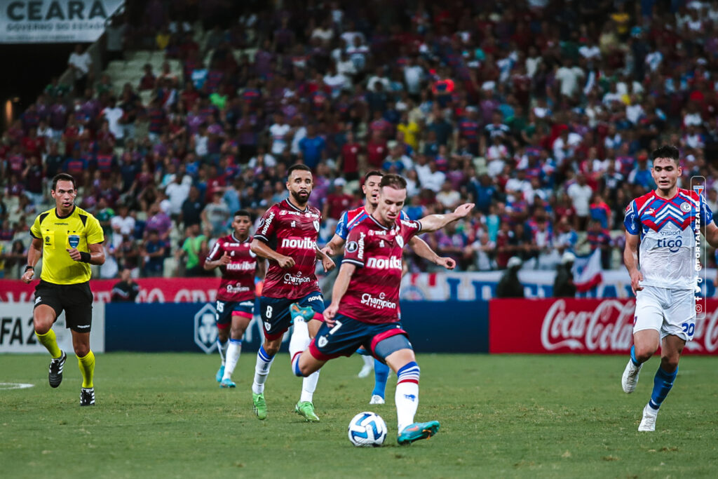 Fortaleza define a logística de viagem para o jogo contra o Cerro Porteño