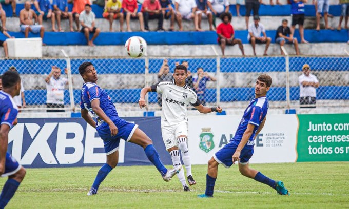 Em jogo de golaços, Iguatu e Ceará empatam no Morenão