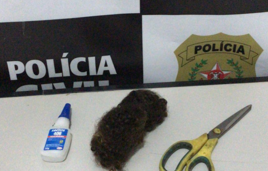 Homem é preso por torturar companheira com cola adesiva nas partes íntimas