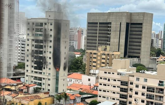 Incêndio atinge apartamento no bairro Aldeota, em Fortaleza; não há informações sobre feridos