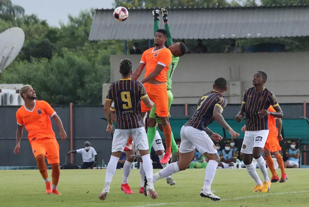 Nova Iguaçu x Madureira: assista ao vivo à partida do Campeonato Carioca