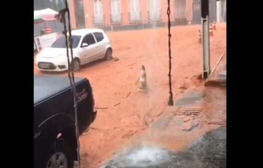 Pacoti e Guaramiranga sofrem com fortes chuvas na tarde deste sábado (18)