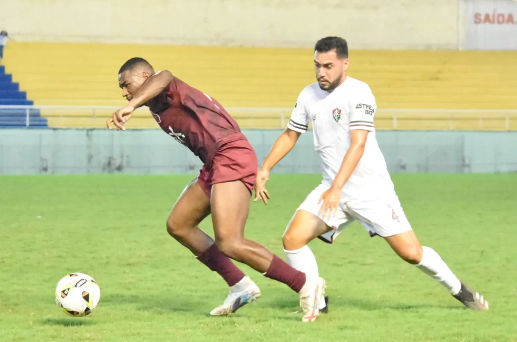 Plácido de Castro x Humaitá: assista ao vivo à partida do Campeonato Acreano