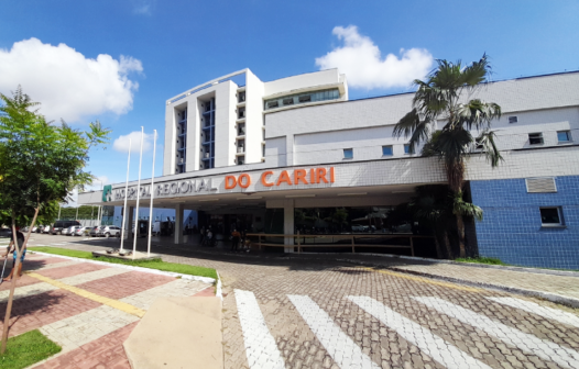 Quatro pessoas ficam feridas após falha em elevador de hospital em Juazeiro do Norte