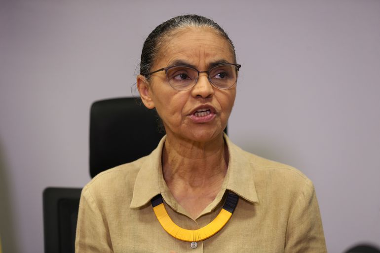 Com suspeita de malária, Marina Silva é internada em Brasília