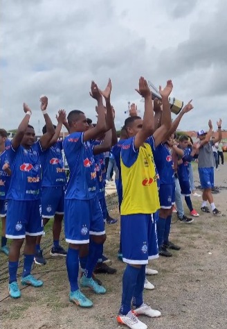 Iguatu recebe troféu de Campeão do Interior: “time de guerreiros”