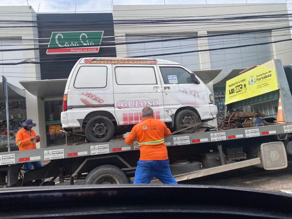 Cachorro-quente do Guloso é regularizado pela Prefeitura de Fortaleza