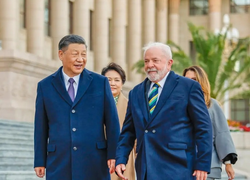 Brasil e China assinam memorandos para “nova industrialização”; confira detalhes