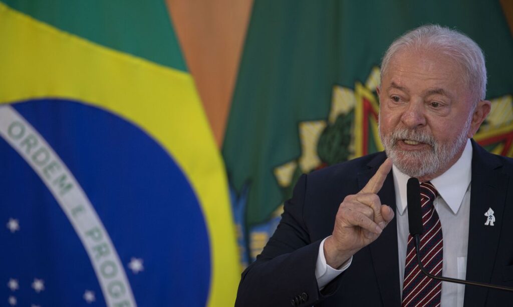 “Brasil voltou a cuidar do que era urgente e inadiável”, diz Lula em cerimônia dos 100 dias de governo