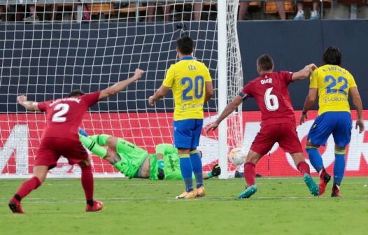 Cádiz x Osasuna: assista ao vivo à partida do Campeonato Espanhol