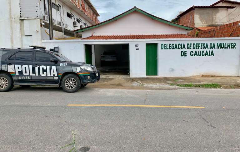 Homem é preso por matar a namorada com golpes de barra de ferro em Caucaia