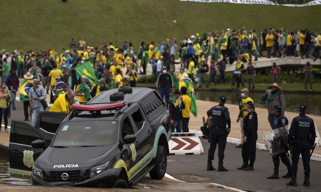 Denunciados por atos golpistas em Brasília tem julgamento marcado pelo STF