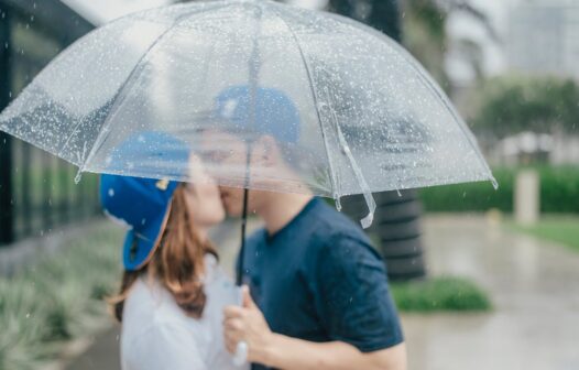 Dia do Beijo: confira cinco dicas para conseguir beijar hoje