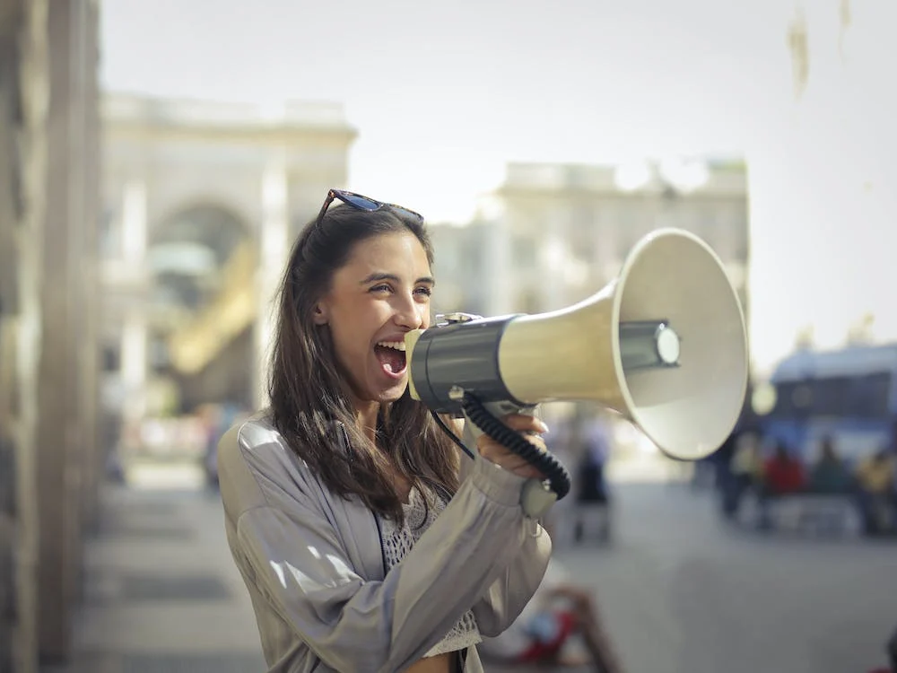 Dia Mundial da Voz: confira 6 dicas para manter a saúde vocal