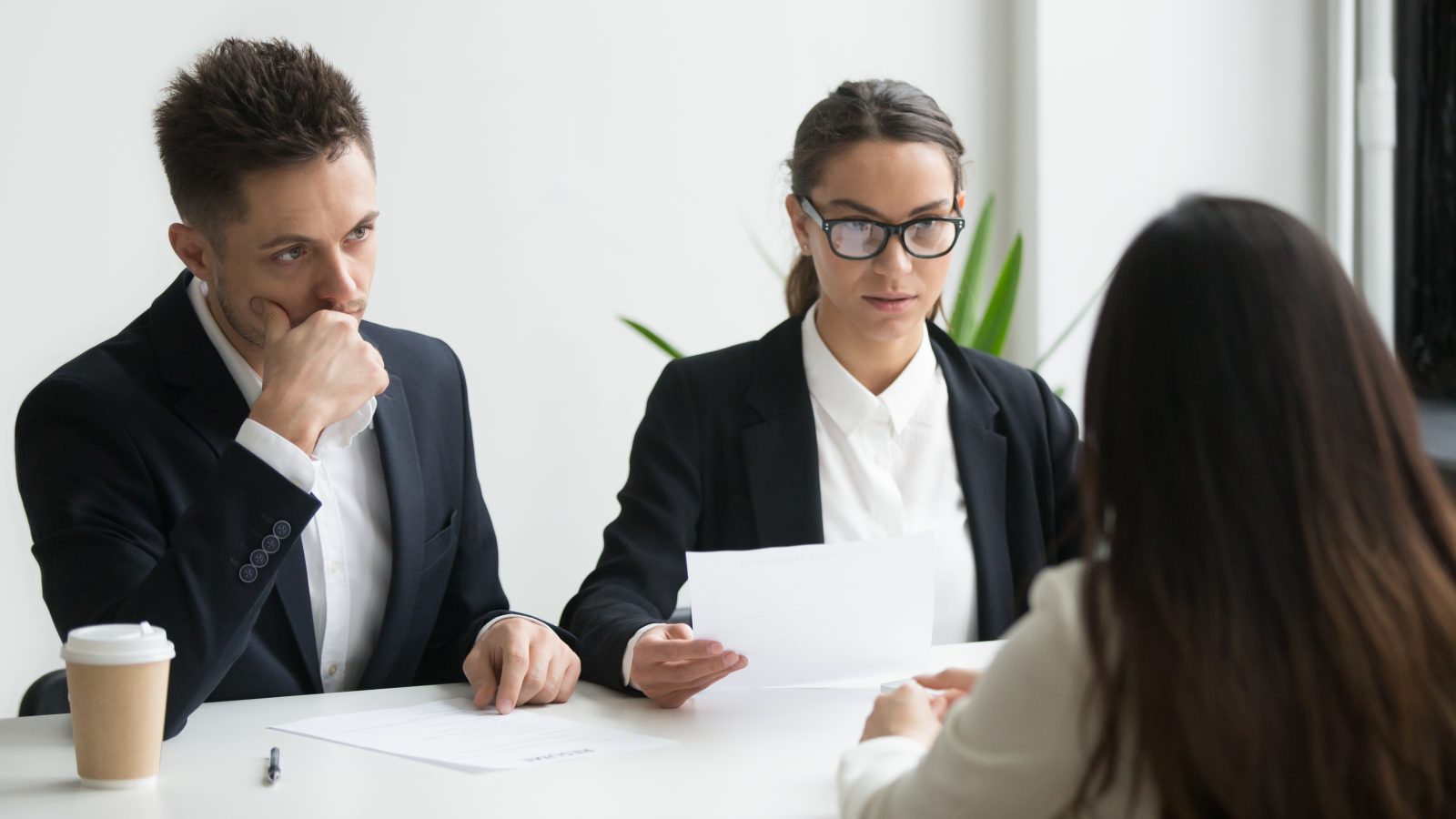 Perguntas difíceis na entrevista de emprego: saiba como responder