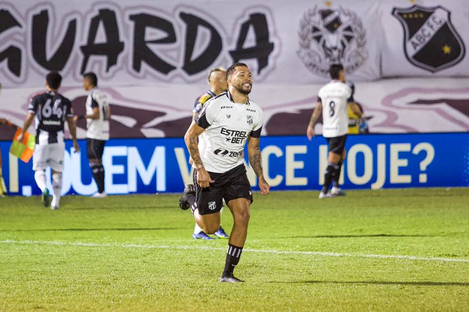 Ceará vence o ABC-RN, sai da zona de rebaixamento e respira aliviado na Série B