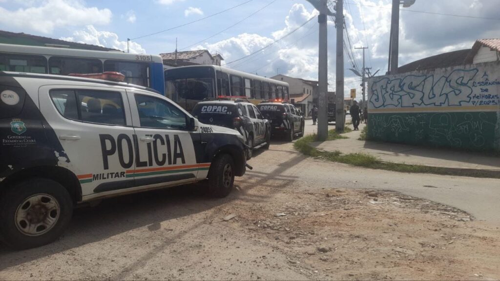 Irmã de estudante agride outra aluna em escola pública em Pacatuba, na Grande Fortaleza