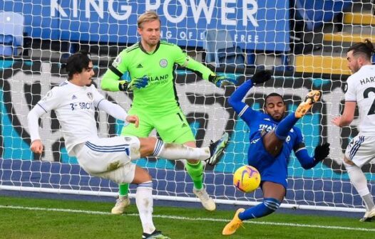 Leeds United x Leicester: assista ao vivo ao jogo de hoje do Campeonato Inglês