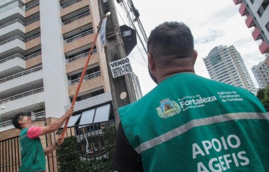 1,7 mil publicidades irregulares foram retiradas das ruas de Forleza no primeiro trimestre