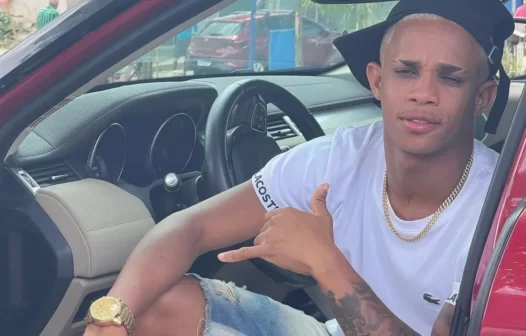 MC Biel Xcamoso morre em acidente de carro; confira vídeo