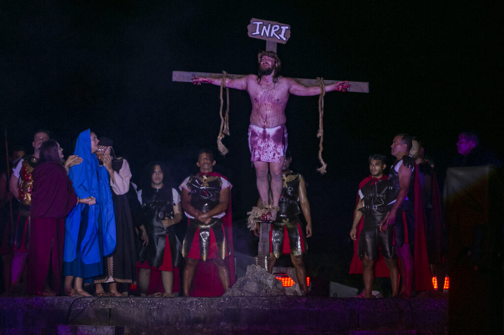 Semana Santa: saiba onde assistir espetáculos de encenação da Paixão de Cristo no Ceará