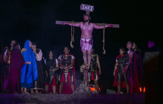 Semana Santa: saiba onde assistir espetáculos de encenação da Paixão de Cristo no Ceará