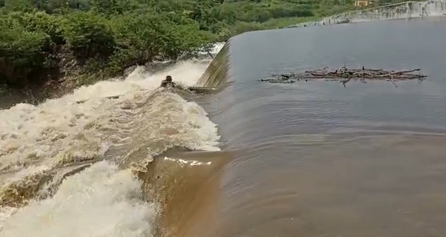 Mulher se afoga no açude Vieirão em Boa Viagem, no Ceará