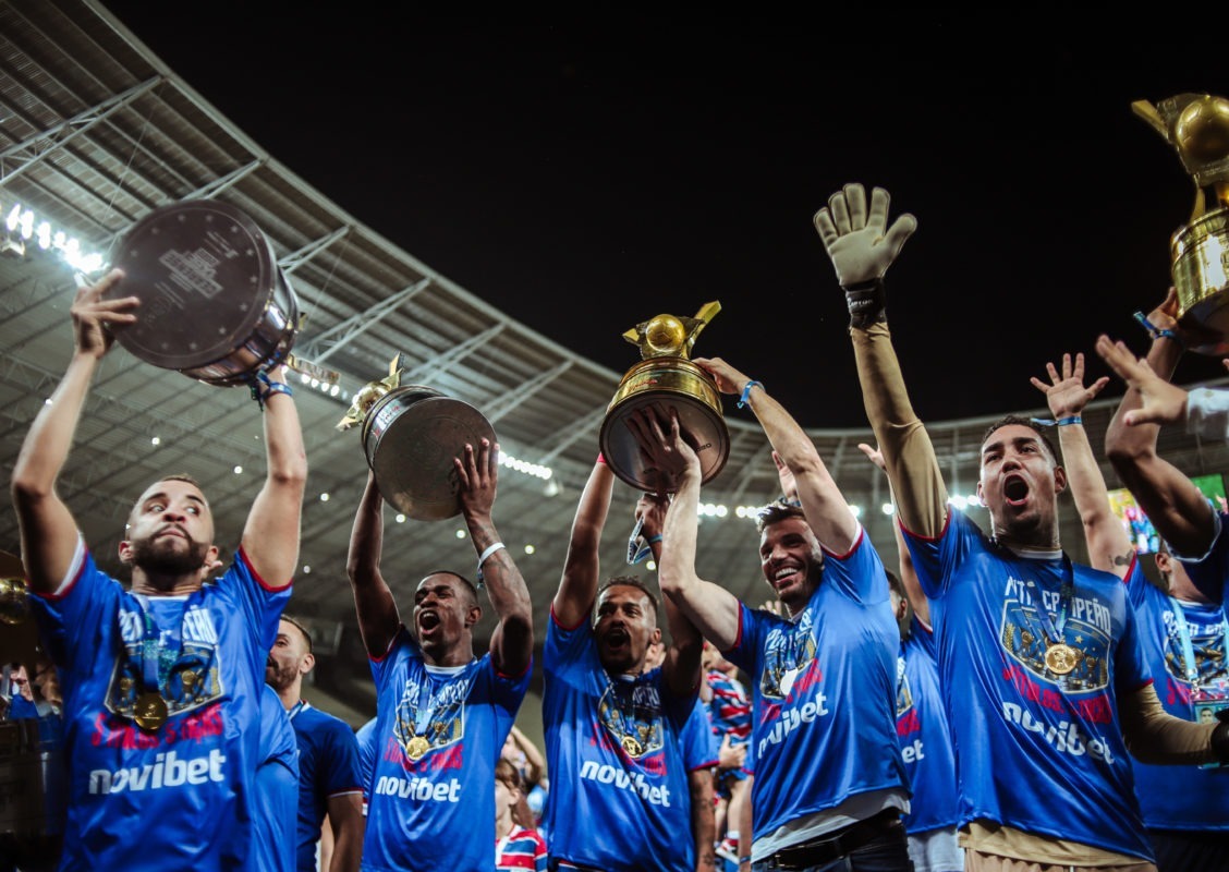 Jogo festivo e jantar especial com os bicampeões cearenses