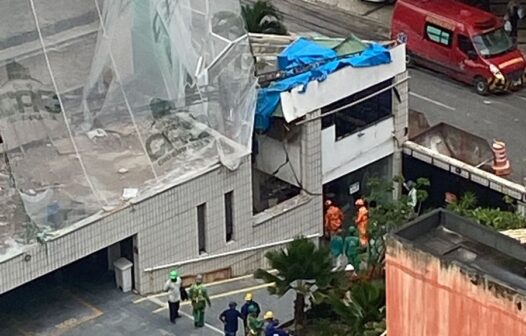 Operários ficam feridos após elevador de obra despencar de edifício em Fortaleza