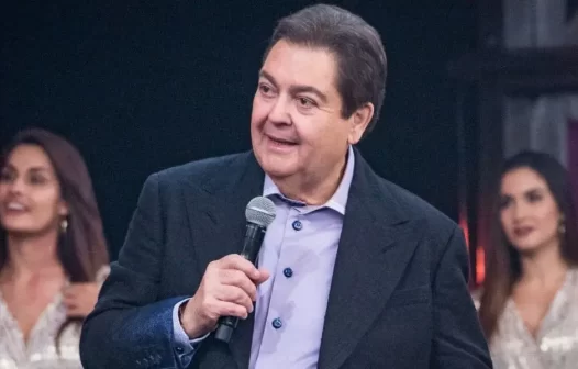 Fausto Silva é internado em mesmo hospital que Silvio Santos para tratamento de rotina