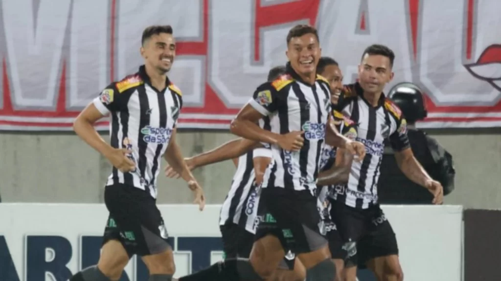 ABC x Botafogo-SP: assista ao vivo ao jogo de hoje do Brasileirão Série B