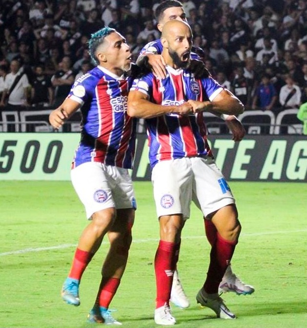 Bahia vai a São Januário e vence a primeira no Campeonato Brasileiro