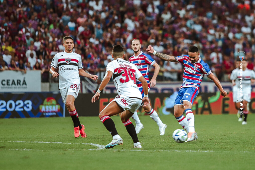 Fortaleza empata sem gols com o São Paulo e segue invicto no Brasileirão