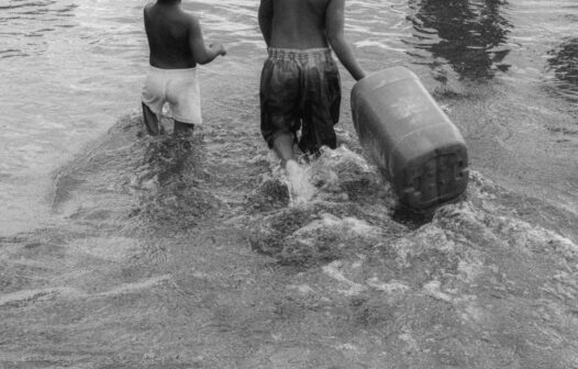 Gratuito: Exposição fotográfica retrata cotidiano de comunidade no rio Acaraú