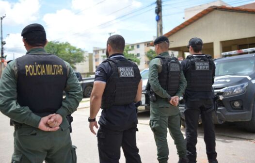 Elmano de Freitas anuncia convocação de novos policiais militares e concurso público para civil