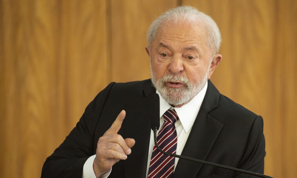 Lula diz ser insanidade PL do aborto