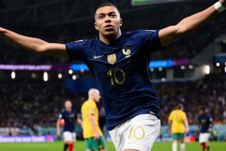 Real Madrid planeja apresentar Mbappé com festa similar à de Cristiano Ronaldo