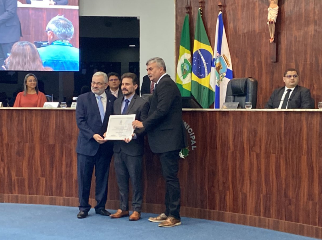 Grupo Cidade de Comunicação é homenageado em sessão pelos 103 anos da Federação Cearense de Futebol